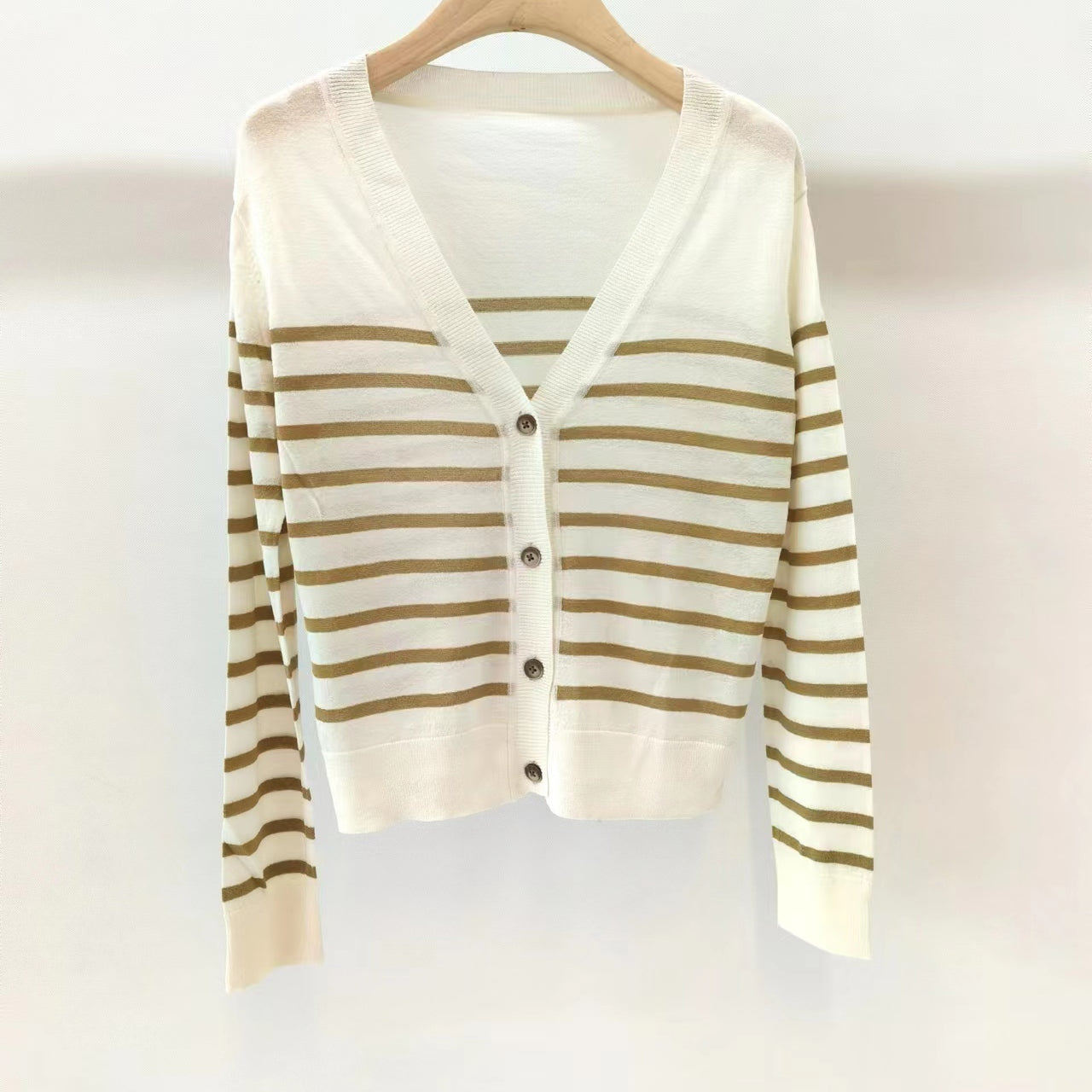 Cardigan rayée pour femmes